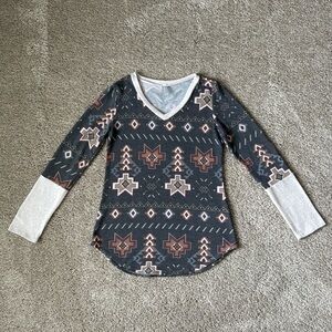 Modern Vintage Geometric Aztec Solid Contrast Top